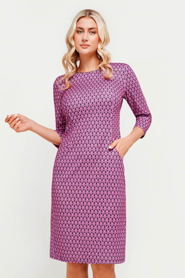 Sukienka amarantowa z wzorem Q i kieszeniami – Amelia